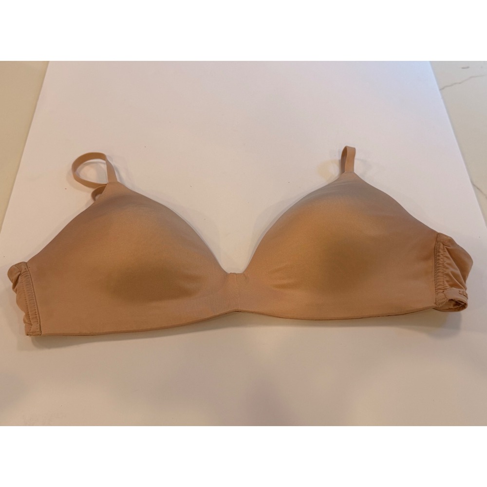 SKIMS Fits Everybody T-Shirt Bra Nude Tan Wireless Molded Cup 38B